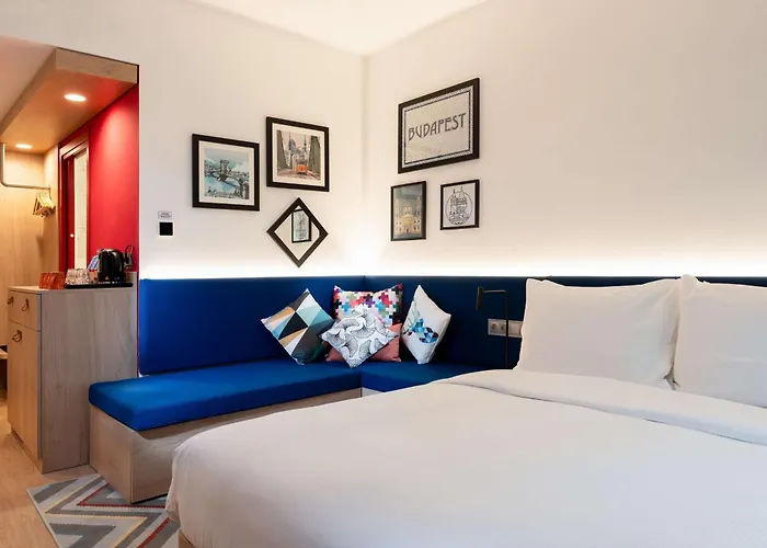 Queen Room